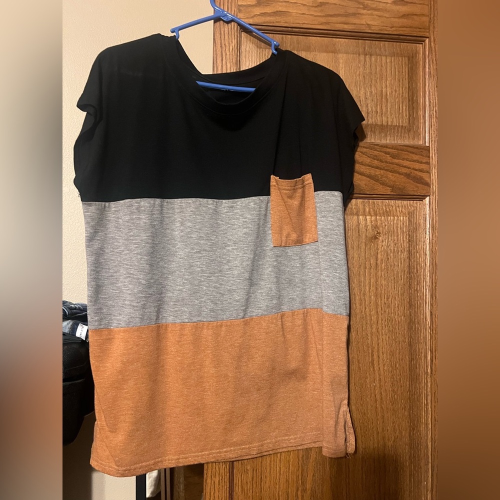 Colorblock T-Shirt with Pocket